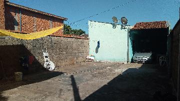 alt=