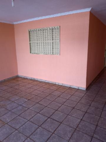 Alugar Casas Residenciais / Padrão em Ribeirão Preto. apenas R$ 750,00