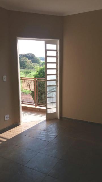 Alugar Apartamentos / Padrão em Ribeirão Preto. apenas R$ 750,00