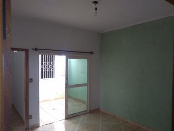 Alugar Casas / Padrão em Ribeirão Preto. apenas R$ 1.400,00