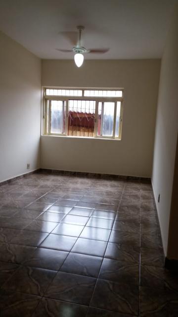 Alugar Apartamentos / Padrão em Ribeirão Preto. apenas R$ 500,00