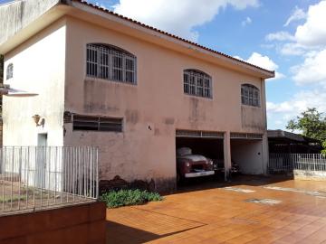 Alugar Casas Residenciais / Padrão em Ribeirão Preto. apenas R$ 1.500.000,00