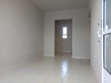 Alugar Casas Residenciais / Padrão em Ribeirão Preto. apenas R$ 900,00