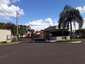 Alugar Casas / Condomínio em Ribeirão Preto. apenas R$ 1.200,00
