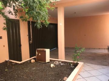 Alugar Casas Residenciais / Padrão em Ribeirão Preto. apenas R$ 2.400,00