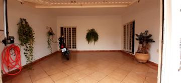 Alugar Casas / Padrão em Ribeirão Preto. apenas R$ 270.000,00