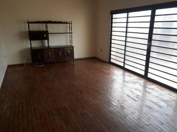 Alugar Casas / Padrão em Ribeirão Preto. apenas R$ 2.600,00
