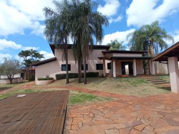Alugar Casas / Padrão em Ribeirão Preto. apenas R$ 5.000,00