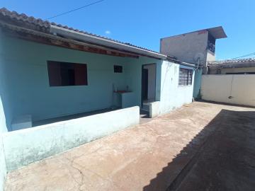 Alugar Casas Residenciais / Padrão em Ribeirão Preto. apenas R$ 750,00