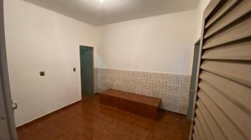 Alugar Casas Residenciais / Padrão em Ribeirão Preto. apenas R$ 600,00