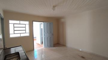 Alugar Casas Residenciais / Padrão em Ribeirão Preto. apenas R$ 580,00