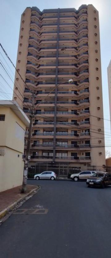 Alugar Apartamentos / Padrão em Ribeirão Preto. apenas R$ 385.000,00