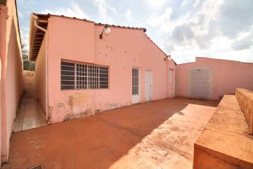 Alugar Casas Residenciais / Padrão em Ribeirão Preto. apenas R$ 340.000,00