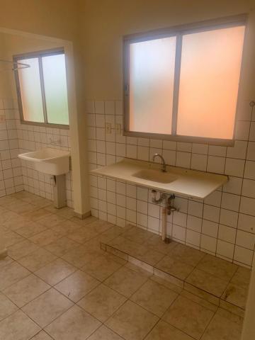 Alugar Apartamentos / Padrão em Ribeirão Preto. apenas R$ 130.000,00