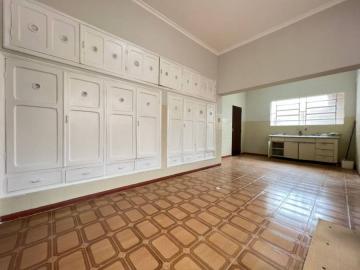 Alugar Casas Residenciais / Padrão em Ribeirão Preto. apenas R$ 390.000,00