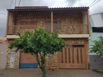 Alugar Casas / Padrão em Ribeirão Preto. apenas R$ 350.000,00