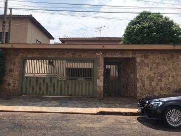 Alugar Casas Residenciais / Padrão em Ribeirão Preto. apenas R$ 980.000,00