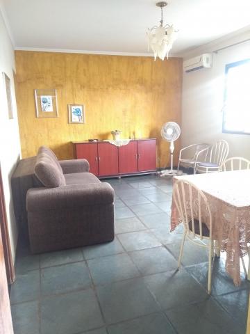 Alugar Apartamentos / Padrão em Ribeirão Preto. apenas R$ 630,00