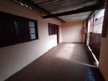Alugar Casas Residenciais / Padrão em Ribeirão Preto. apenas R$ 730,00
