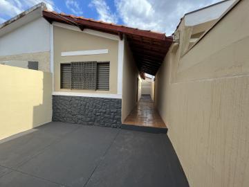 Alugar Casas Residenciais / Padrão em Ribeirão Preto. apenas R$ 550,00