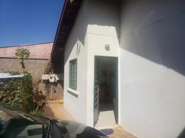 Alugar Casas Residenciais / Padrão em Ribeirão Preto. apenas R$ 1.100,00
