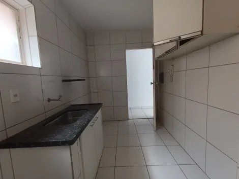 Alugar Apartamentos / Padrão em Ribeirão Preto. apenas R$ 700,00