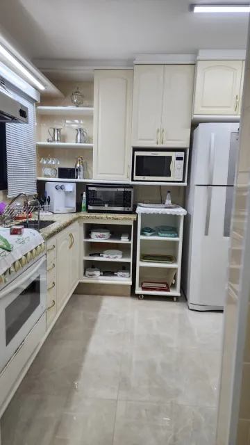 Lindo apartamento ao lado da Av. Professor João Fiusa