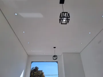 alt=