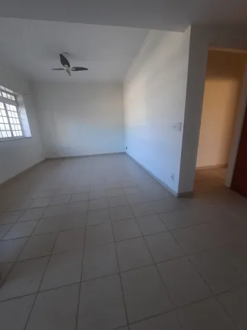 Alugar Casas / Padrão em Ribeirão Preto. apenas R$ 800.000,00