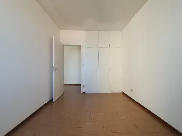 alt=