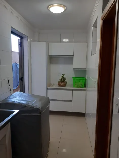 Alugar Apartamentos / Padrão em Ribeirão Preto. apenas R$ 600.000,00