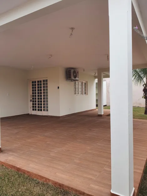 Alugar Casas Residenciais / Padrão em Ribeirão Preto. apenas R$ 439.000,00