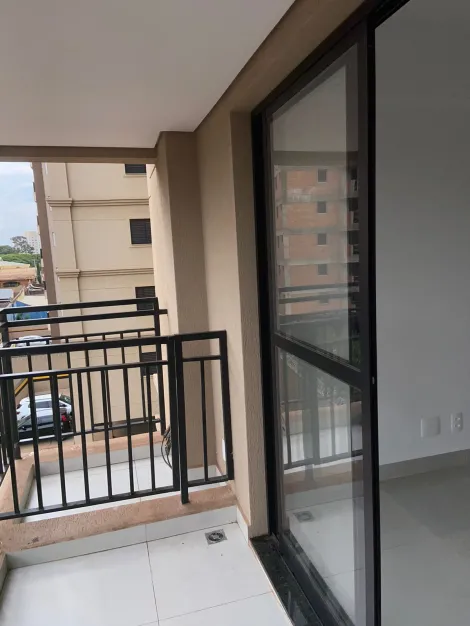 Alugar Apartamentos / Padrão em Ribeirão Preto. apenas R$ 450.000,00