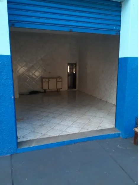 alt=