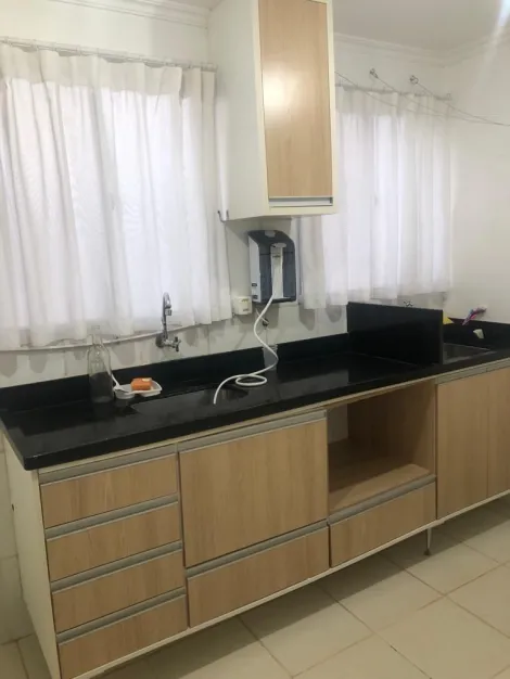 Alugar Apartamentos / Padrão em Ribeirão Preto. apenas R$ 150.000,00
