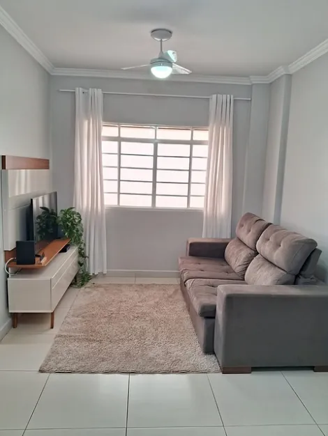 Alugar Apartamentos / Padrão em Ribeirão Preto. apenas R$ 900,00