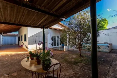 Alugar Casas Residenciais / Padrão em Ribeirão Preto. apenas R$ 308.000,00