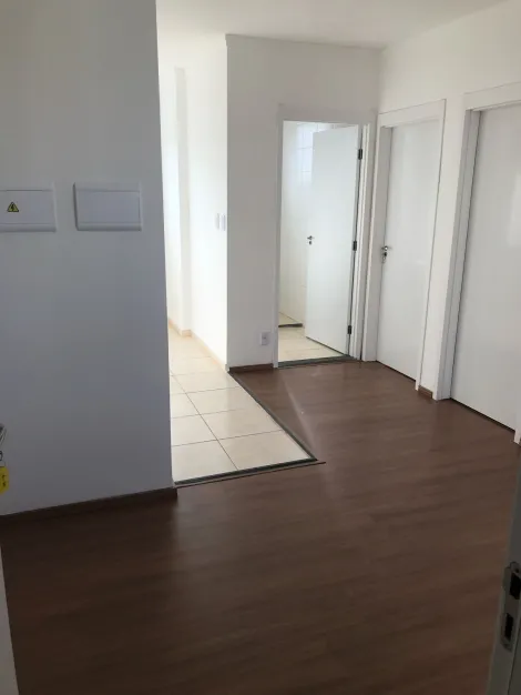 Alugar Apartamentos / Padrão em Ribeirão Preto. apenas R$ 820,00