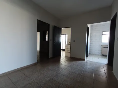 Alugar Casas Residenciais / Padrão em Ribeirão Preto. apenas R$ 750,00