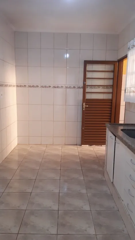 imagem 4 - Casa Padrão para Venda no bairro Presidente Dutra, em Ribeirão Preto imagem 4 - Casa Padrão para Venda no bairro Presidente Dutra, em Ribeirão Preto